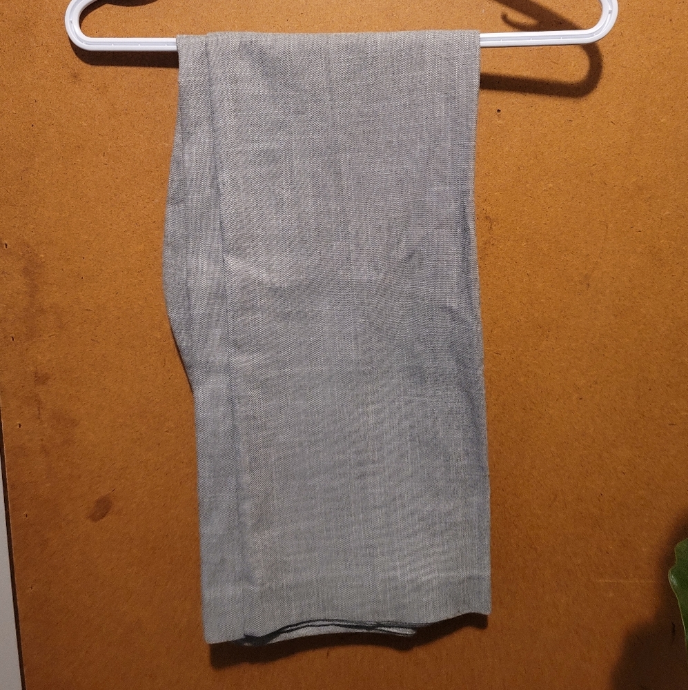 Le Chateau Suit - Picture 2 of 2